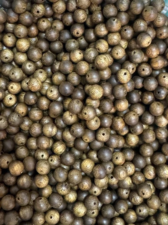 Perles de bois d'agar